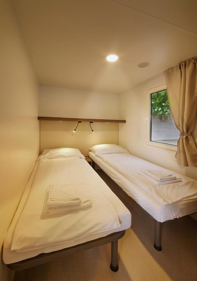 Premium Mobile Homes - Hotel & Resort Adria アンカラン エクステリア 写真